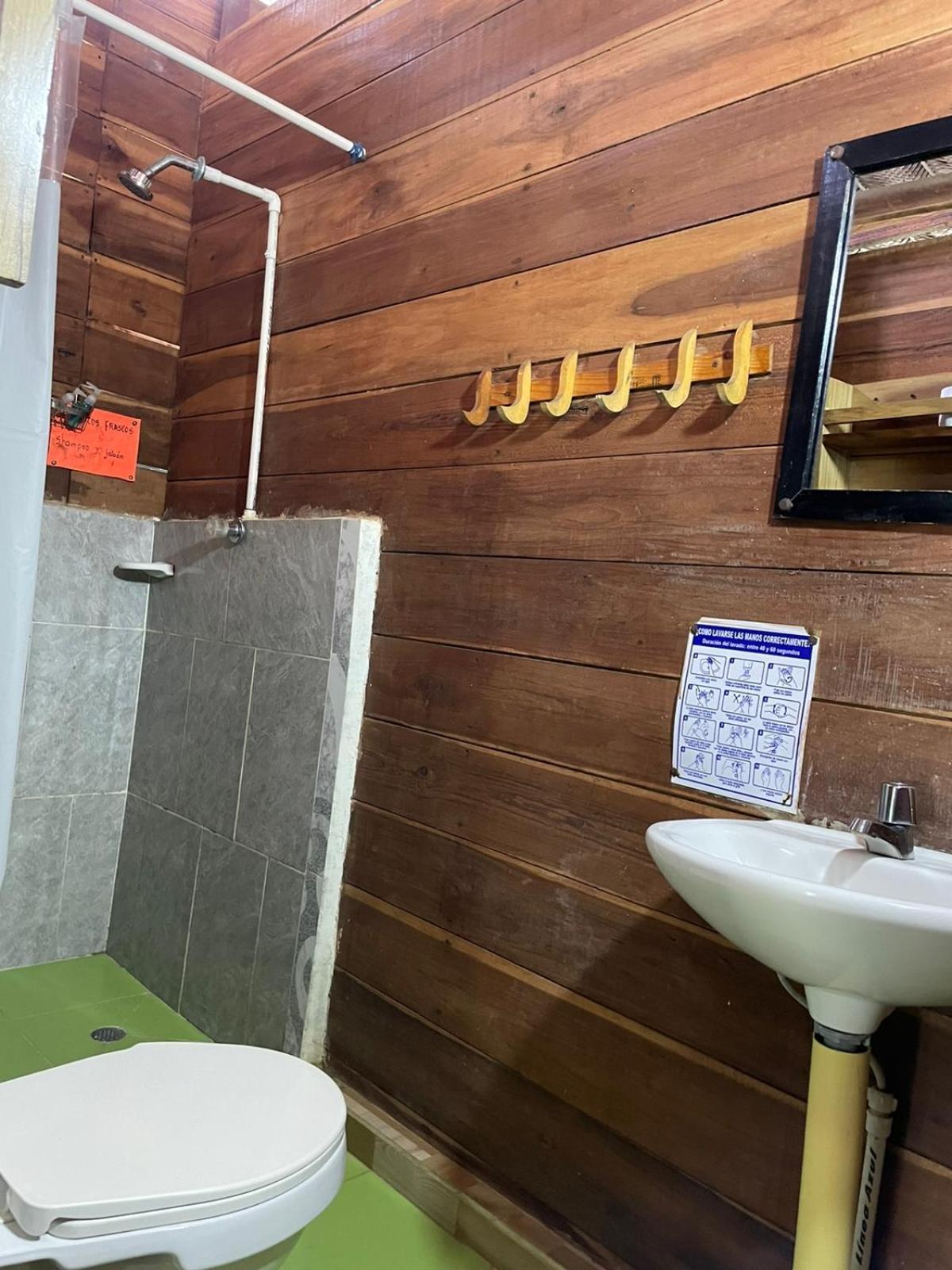 HOSTAL Estrellas del tayrona Guachaca Quarto foto